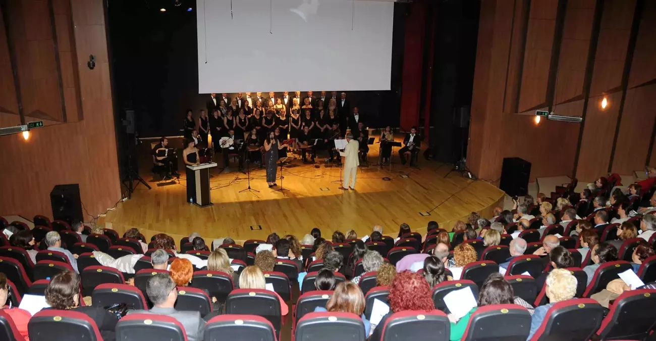 Nazım Hikmet'te Müzik Ziyafeti