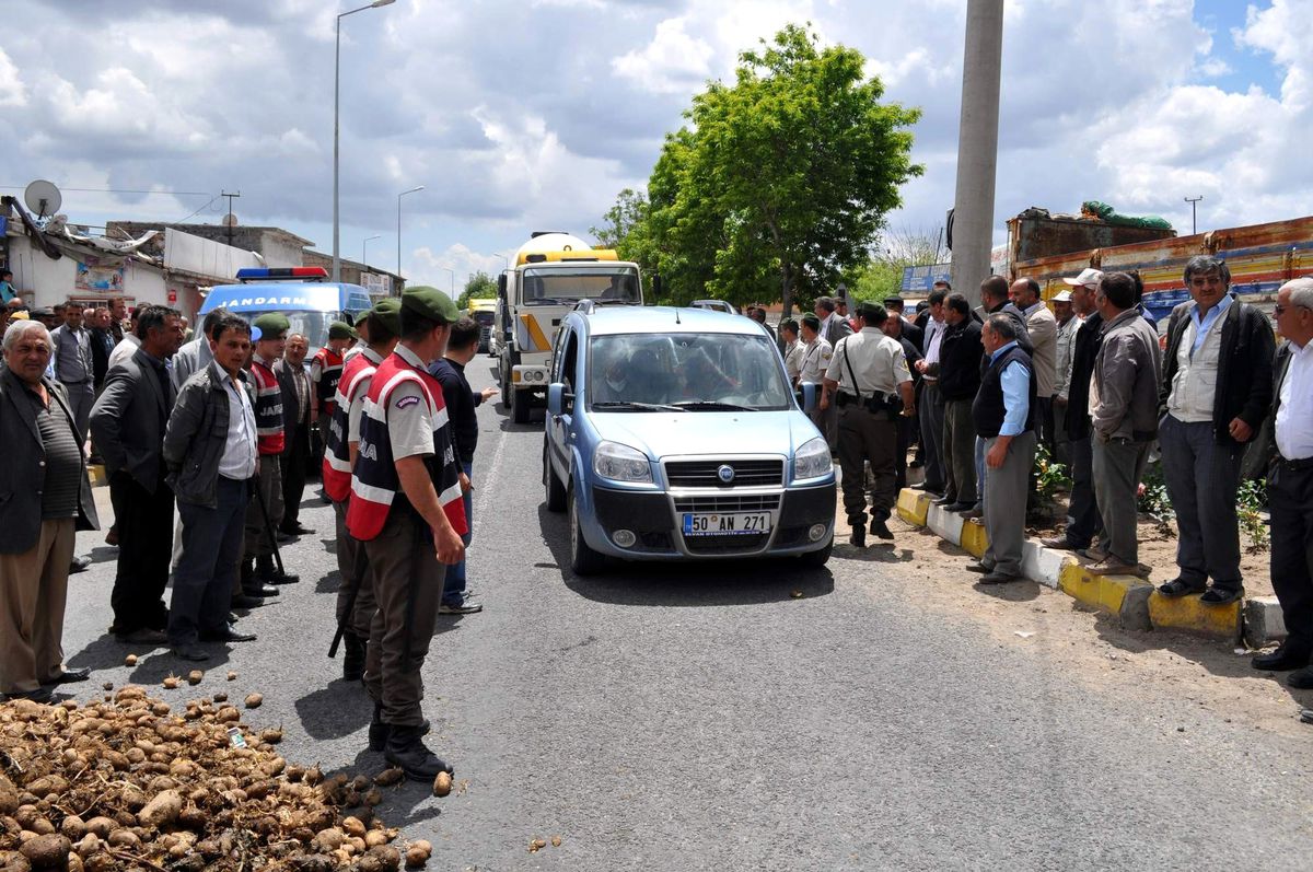Nevşehir'de Patates Üreticilerinden Eylem