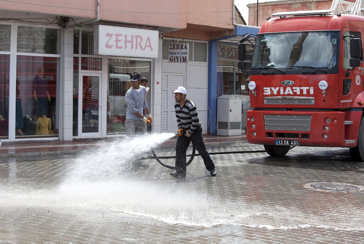 Ahlat'ta Temizlik Çalışmaları