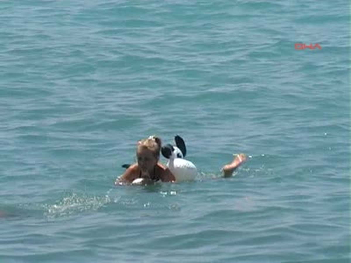 Alanya'da Plajlar Doldu