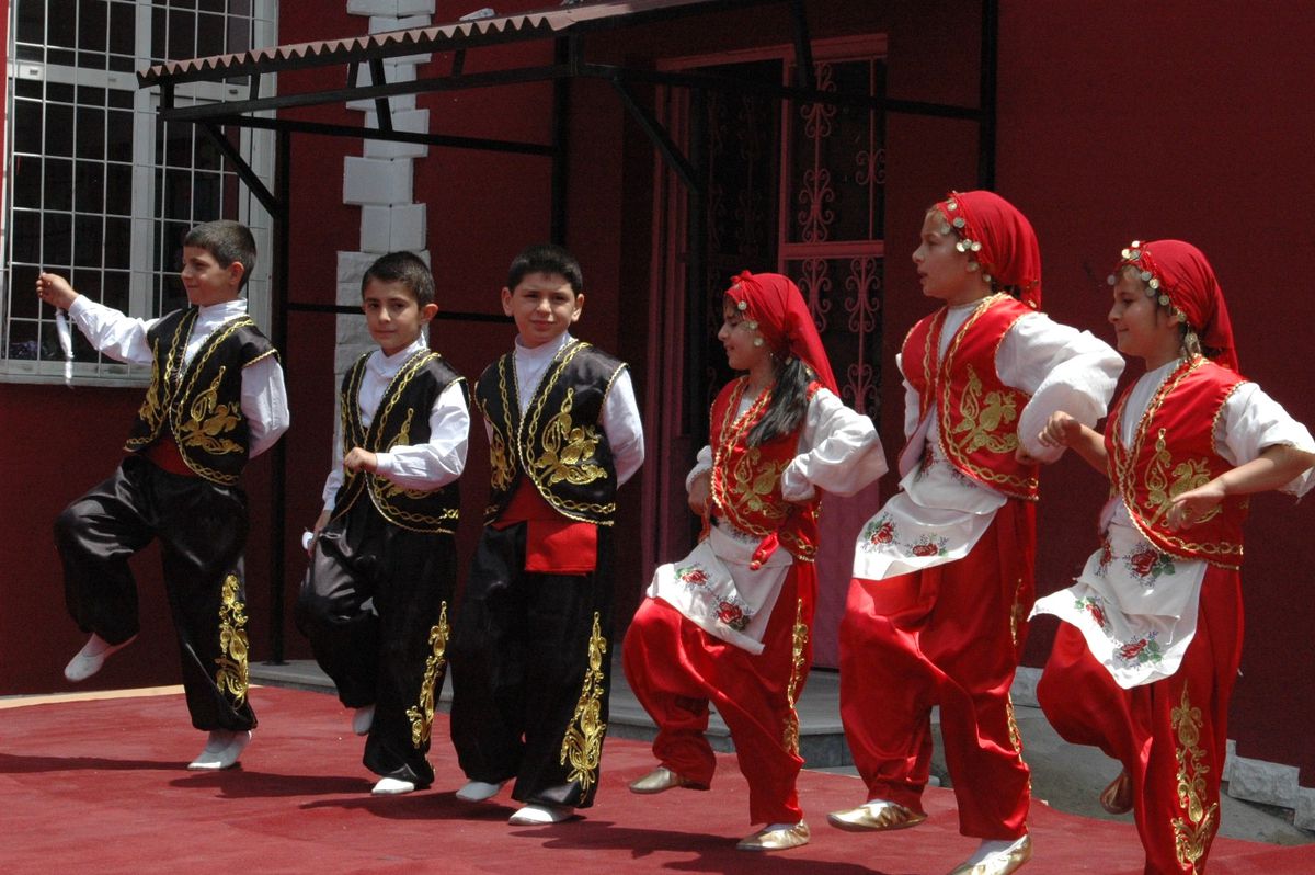 Alipaşa İlköğretim Okulu'ndan 'Mezunlar Günü'