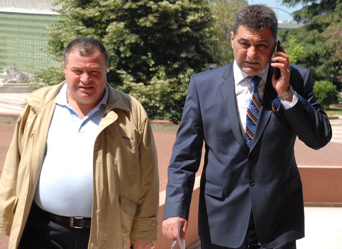 'Avukat ve Müvekkilini Öldürmek İçin Kiralandım' Diyerek Savcıya Suç Duyurusunda Bulundu