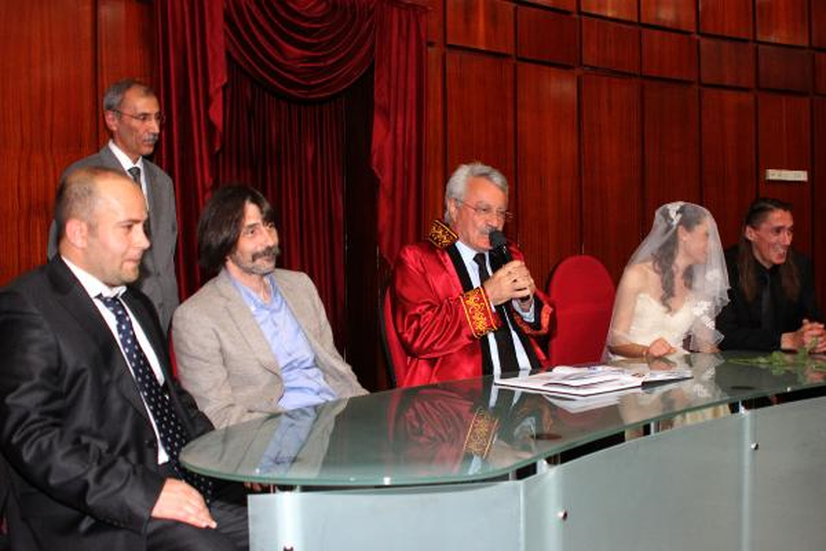 'Behzat Ç' Ekibi Nikahta Buluştu