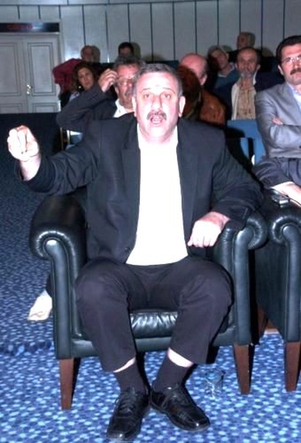 Belediye Başkanından Öğretim Üyelerine: Adam Gibi Talebe Yetiştirmezseniz, Adam Gibi Etüt Olmaz