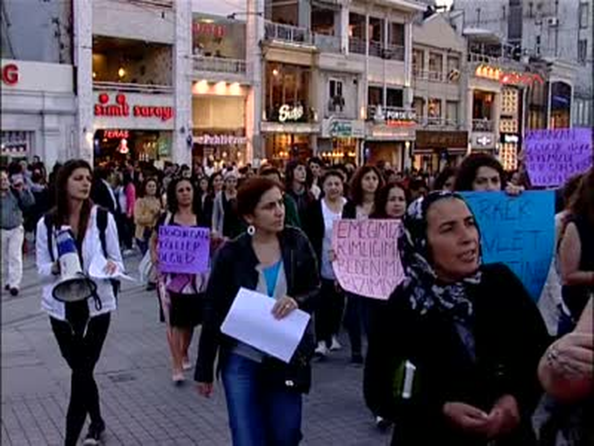 Beyoğlu'nda 'Kürtaj' Eylemi