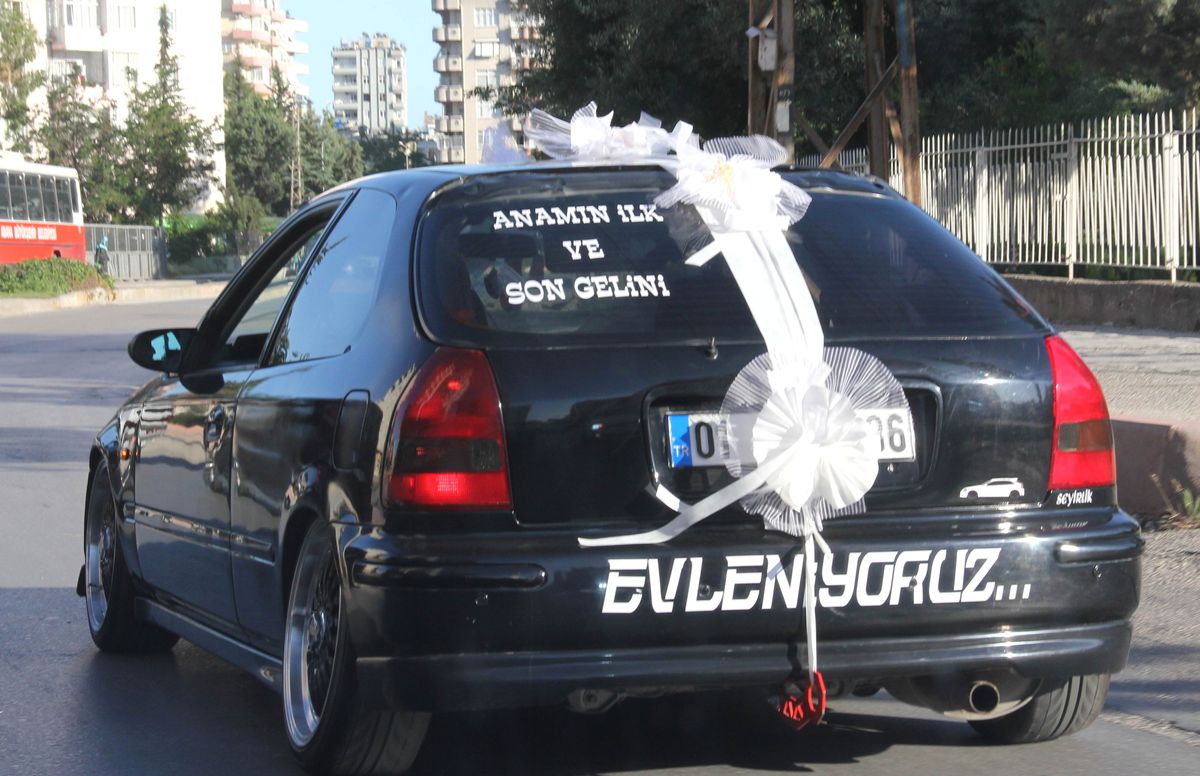 Böyle Olur Adanalının Düğün Arabası!