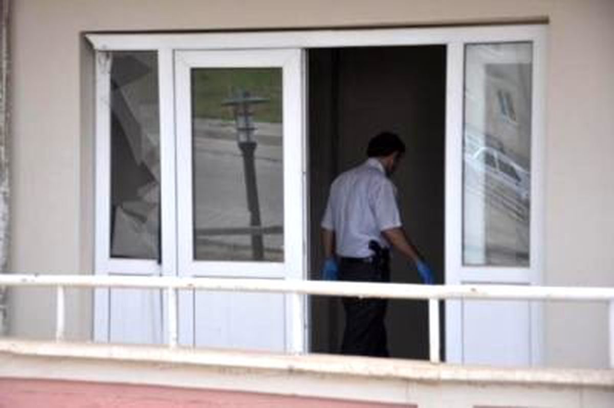 Boş Daire Nasıl Patladı?