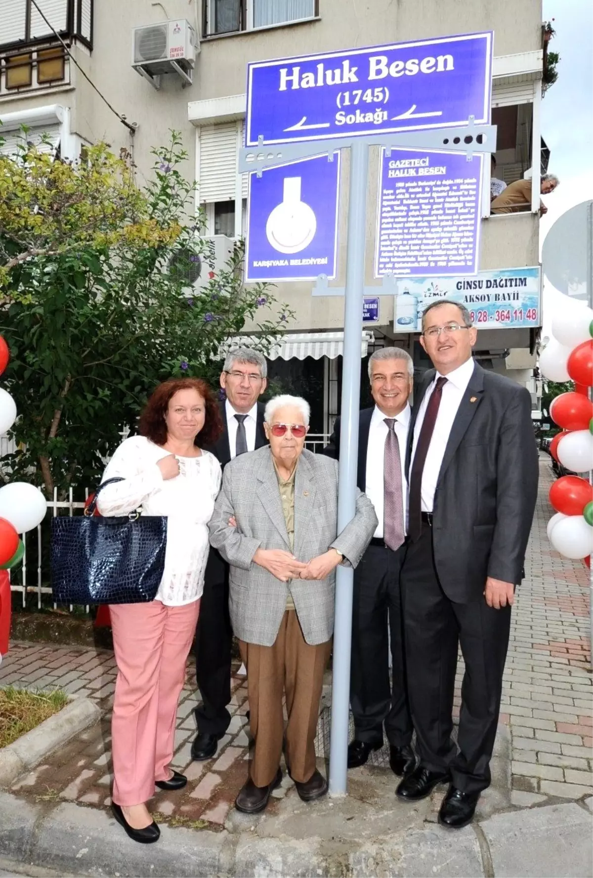 Duayen Gazeteci Besen\'in Adı Bir Zamanlar Yaşadığı Sokağa Verildi