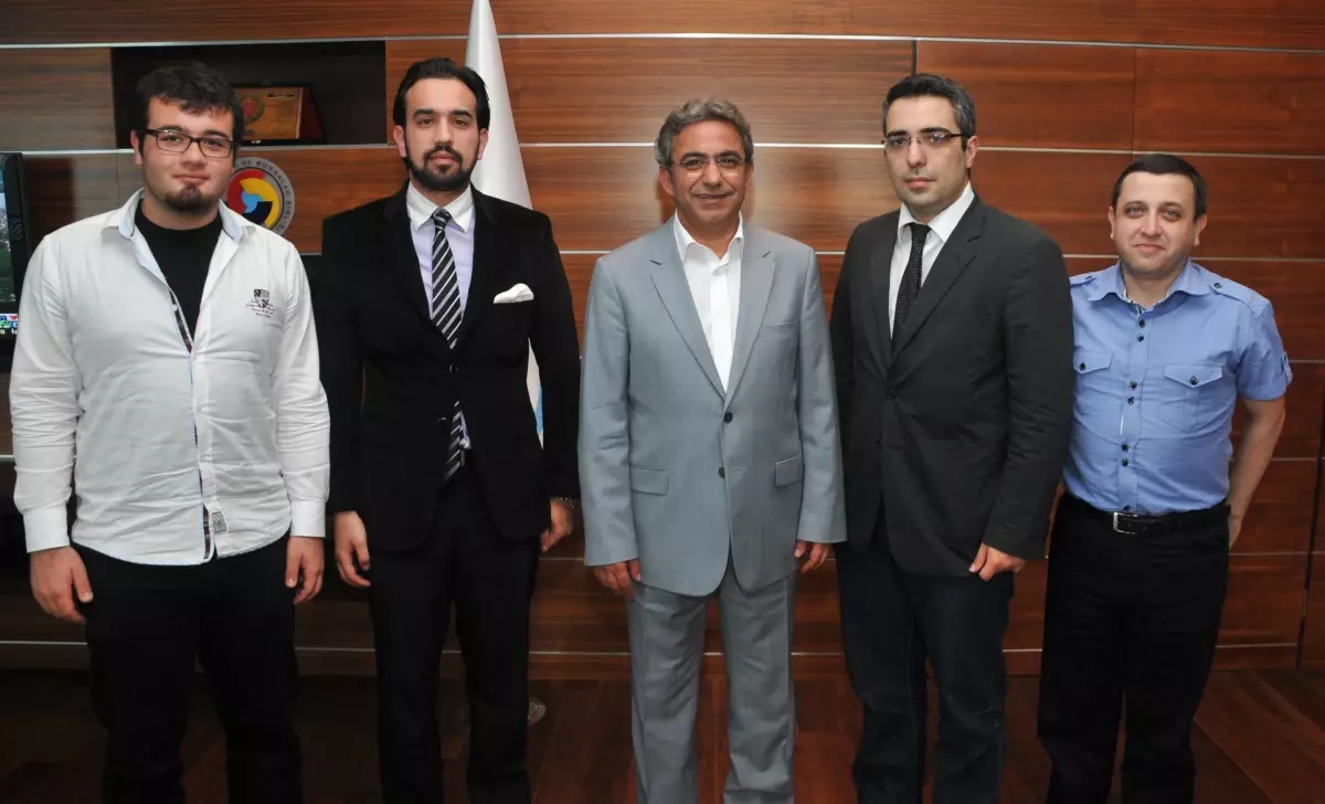 Dünya Liselararası Münazara Şampiyonası Antalya\'da Yapılacak