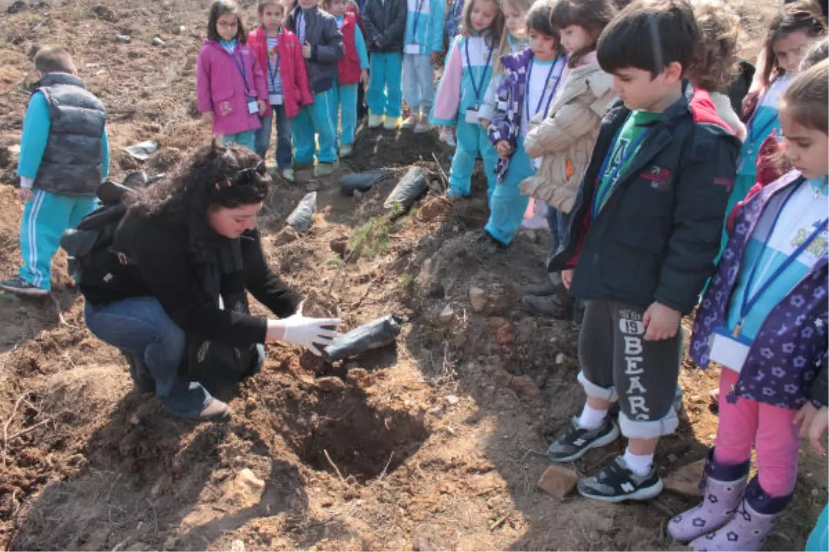 Düşler Şatosu Anaokulları Miniklerinden, TÜRÇEV\'in Okullarda Orman Projesine Destek
