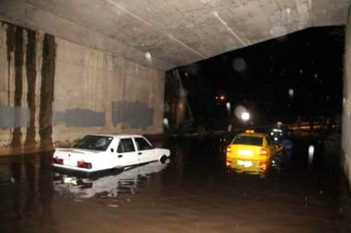Edirne\'de Yağmur Hayatı Felç Etti