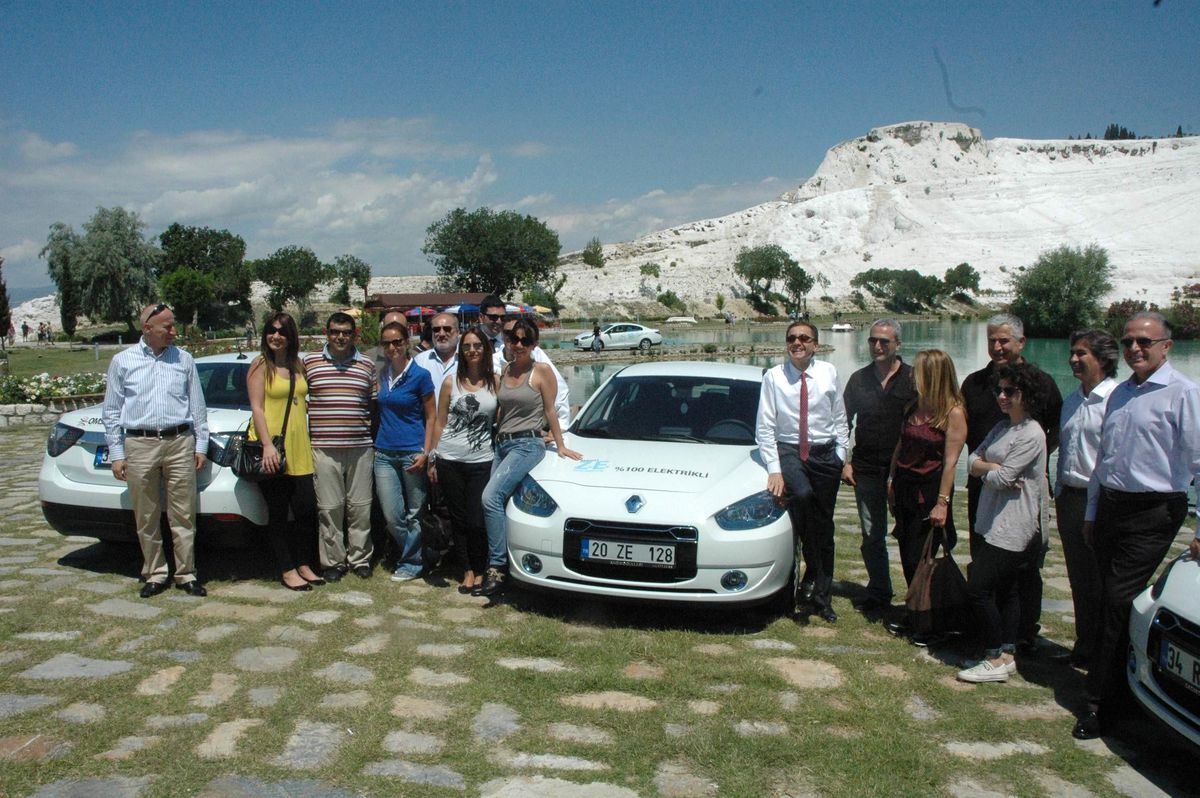 Elektrikli Otomobil Pamukkale'de