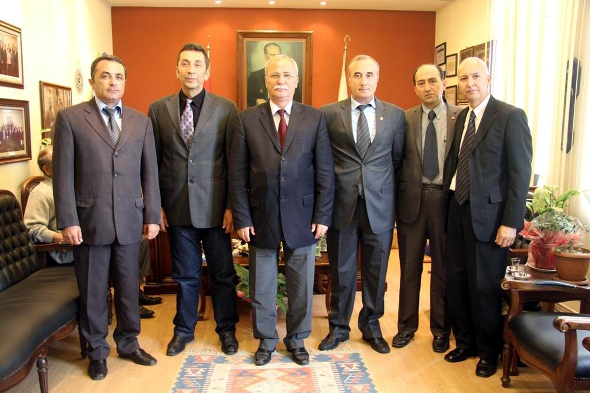 Emekli Astsubaylar Başkan Akova'yı Ziyaret Etti