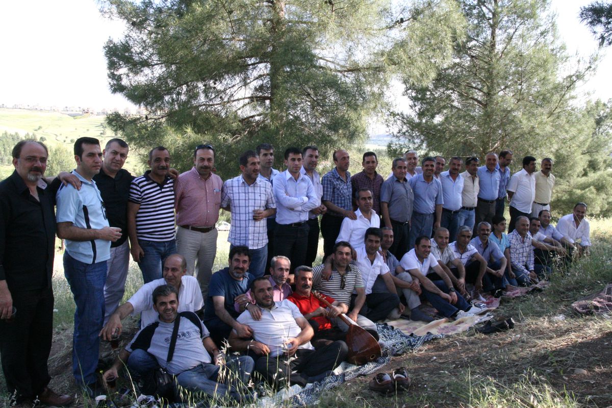 Eski Okul Arkadaşları Piknikte Buluştu