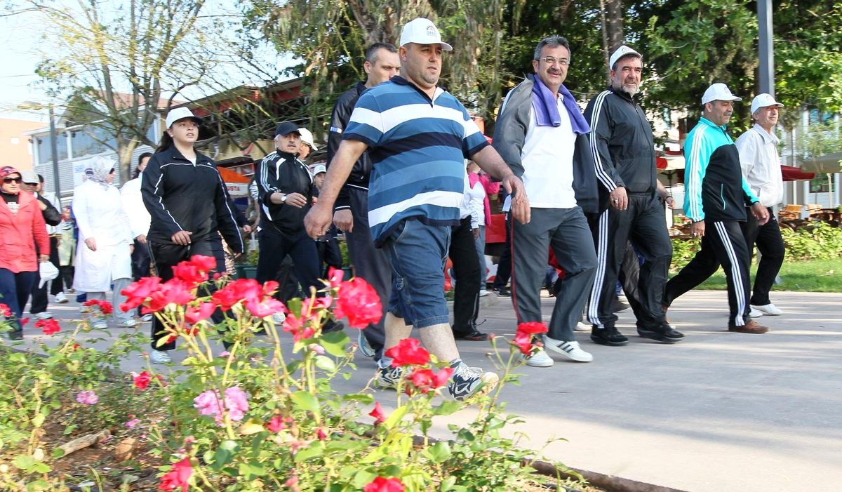 Gebze'de Dernekler Sağlık İçin Yürüdü