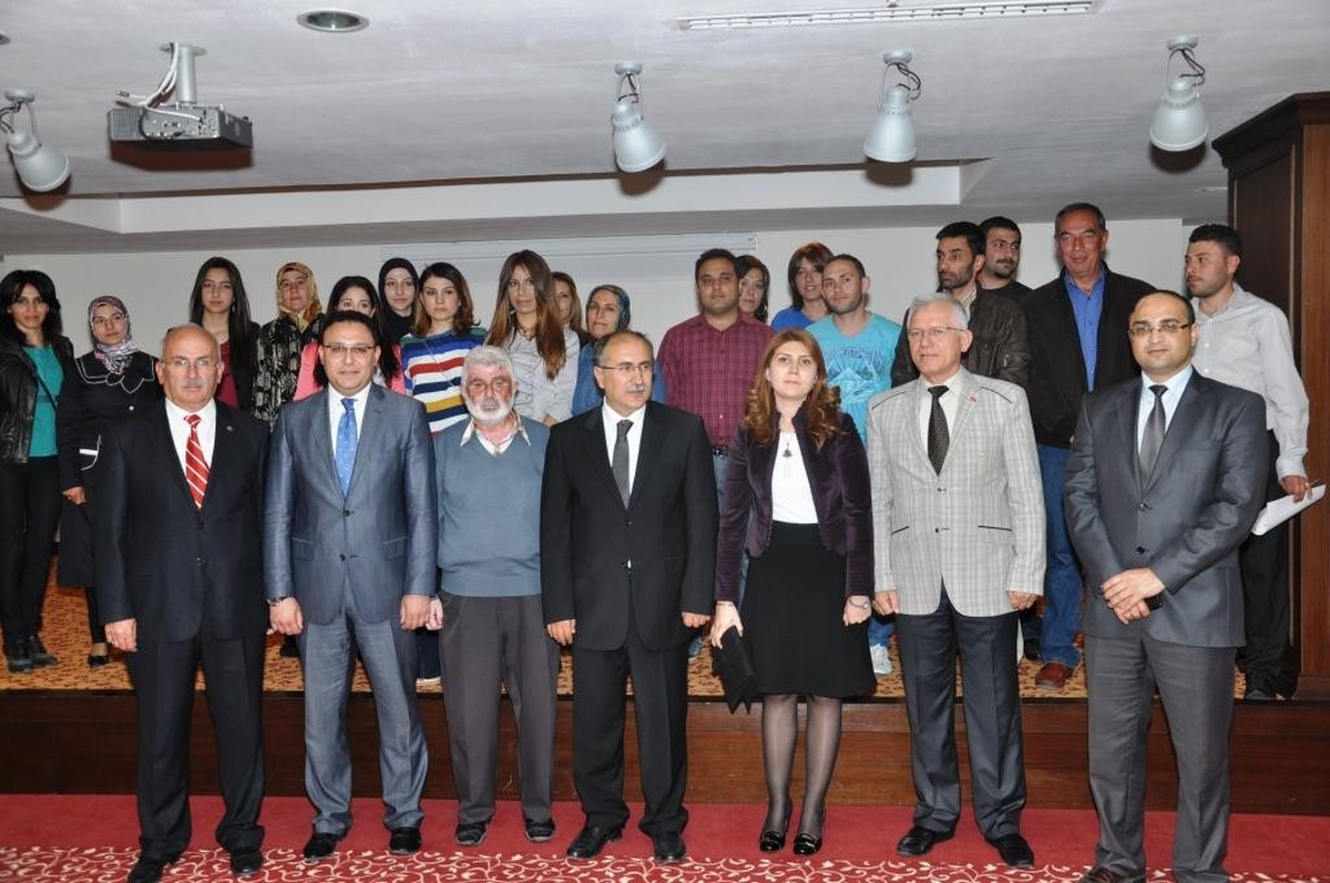 Girişimcilik Kursuna Katılan Kursiyerlere Sertifika Verildi