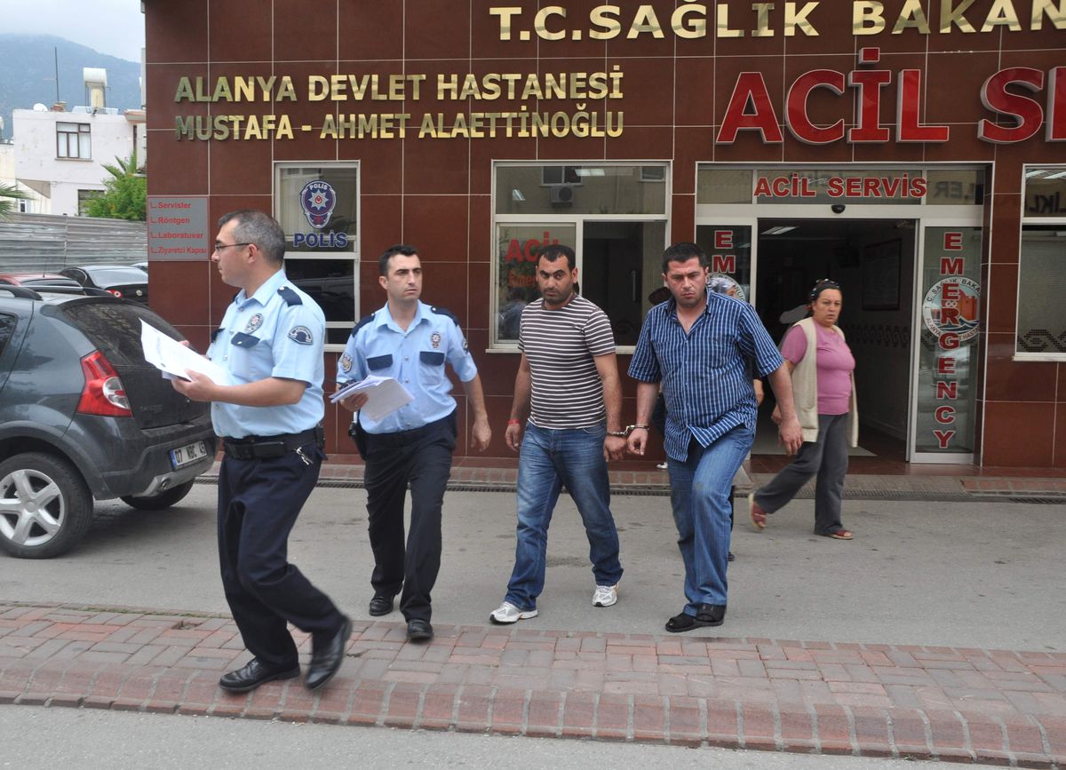 Gürcü Hırsızlar Bilardo Başında Yakalandı
