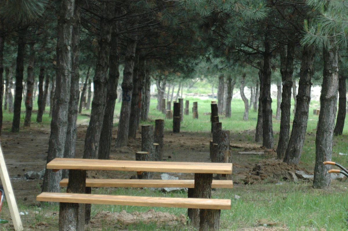 Havuzlar Parkına Piknik Masaları