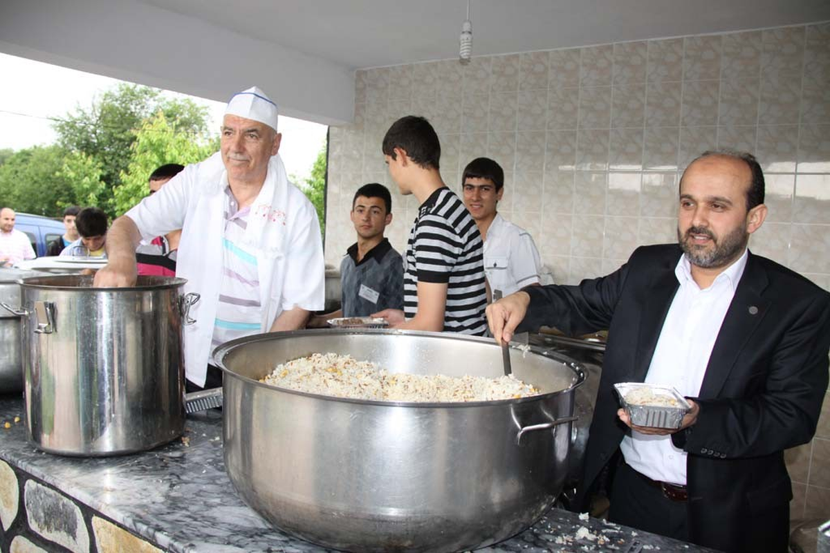 İmam Hatip Mezunları Pilav Gününde Buluştu