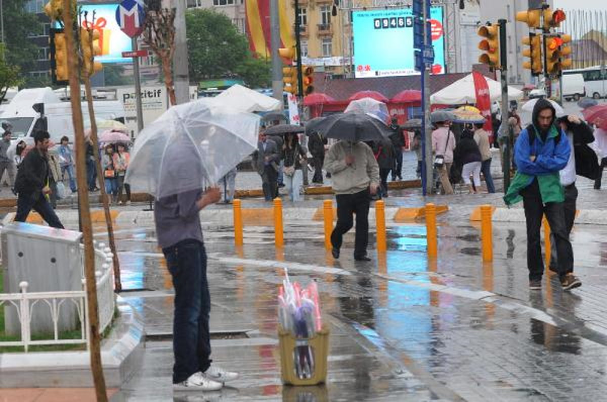 İstanbul'da Sağanak Yağış