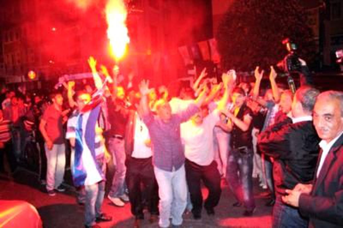 Paşa 1 Yıl Sonra Yine Süper