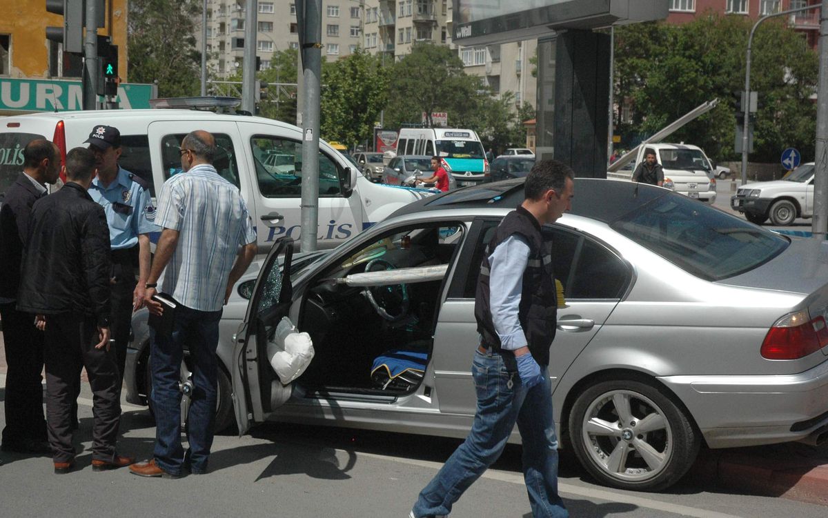 Konya'da Otomobile Silahlı Saldırı: 1 Yaralı