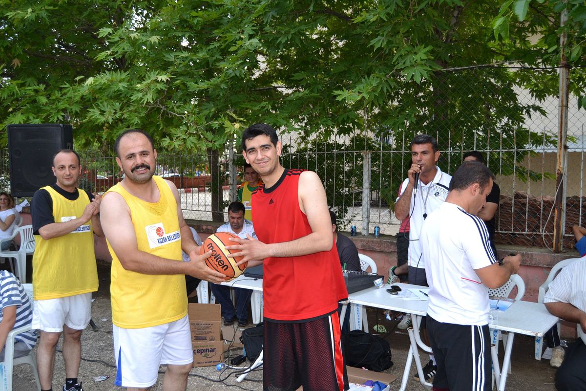 Kozan'da Basketbol Heyecanı