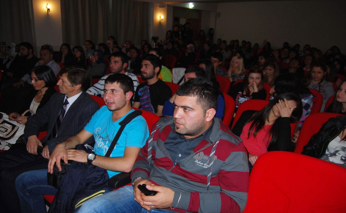 Kula Meslek Yüksekokulu Öğrencilerinden Türk Halk Müziği Konseri