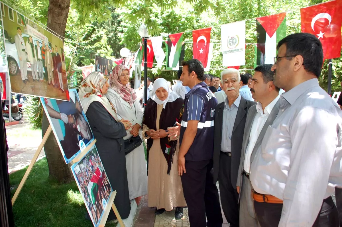 Mavi Marmara Resim Sergisi Açıldı