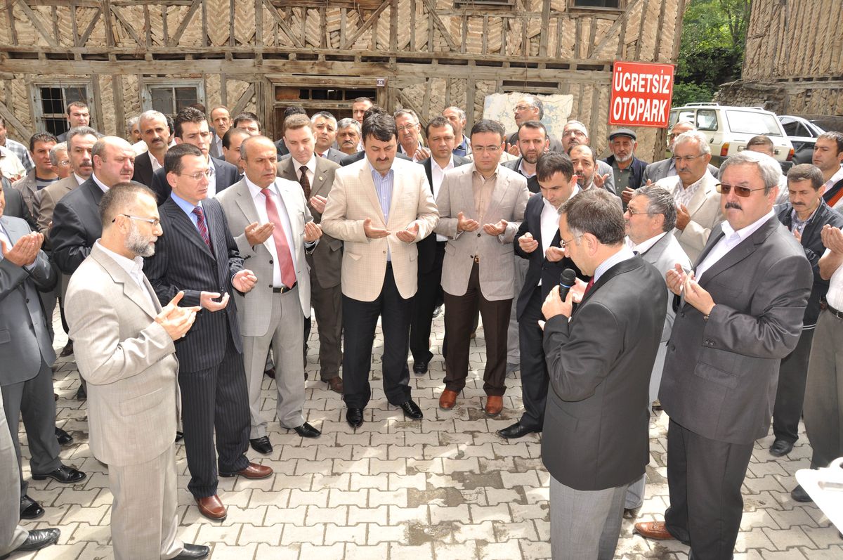 Nakış Eğitim Derneğinden İhtiyaç Sahibi Aileler Yararına Kermes