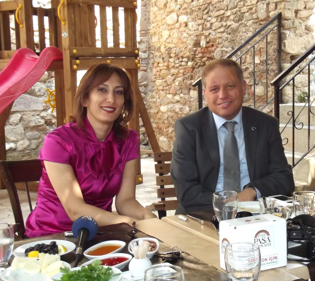 Pekgüzel Çifti Paşa Konağı'nı Tanıttı