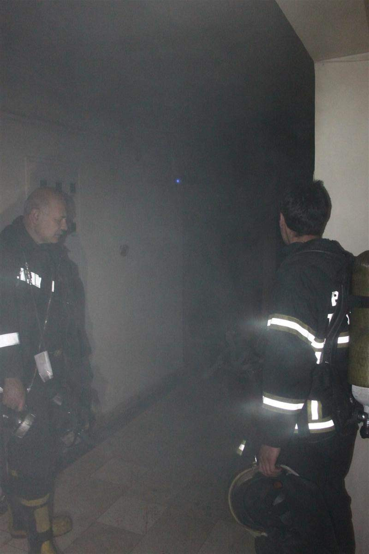 Plazada Çıkan Yangın Korkuttu