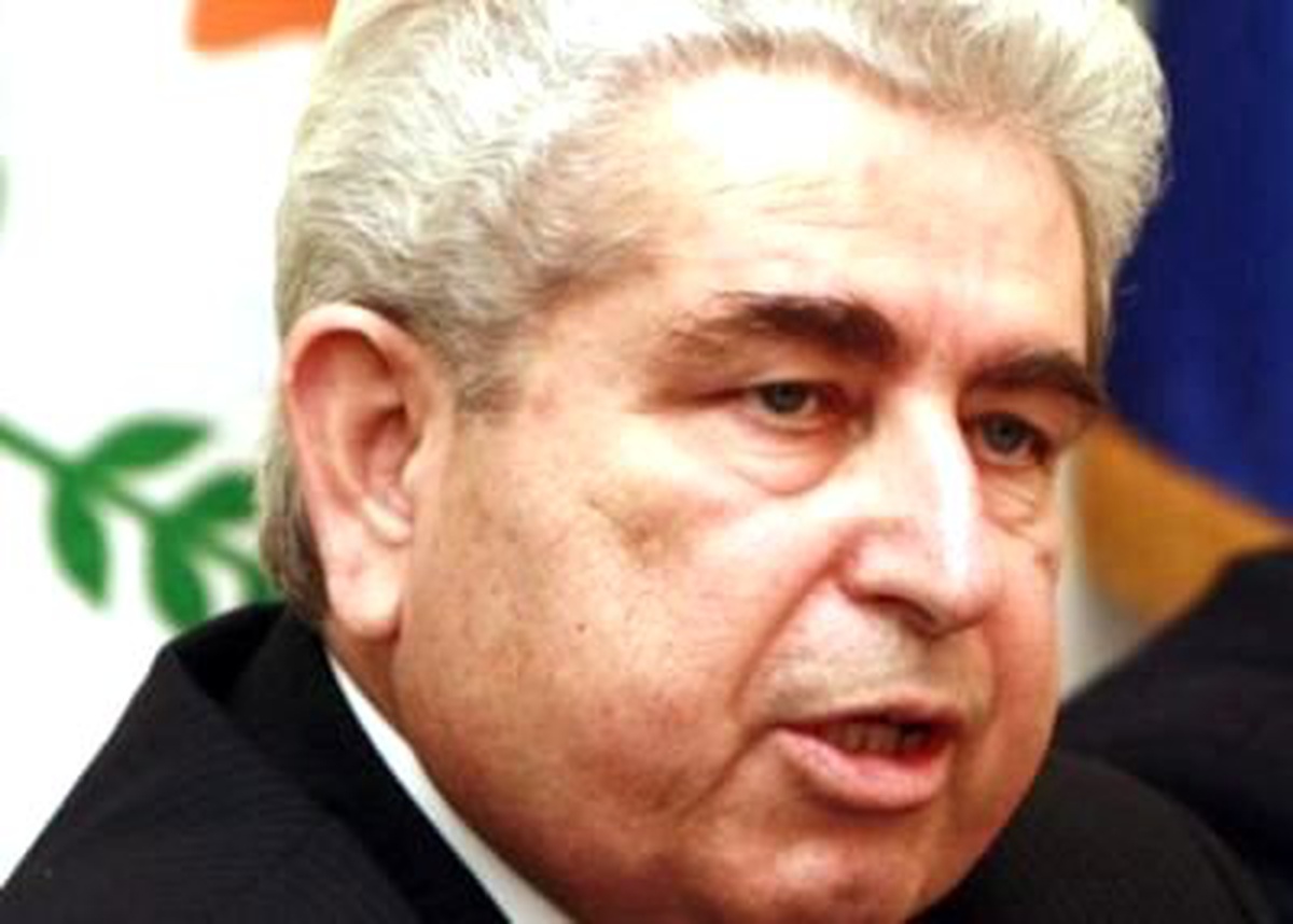 Rum Lideri Hristofyas Faturayı Yunanistan'a Kesti