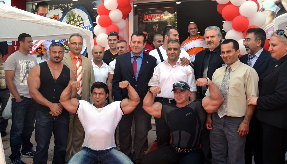 \'Şampiyonlar\' Açılışta Buluştu