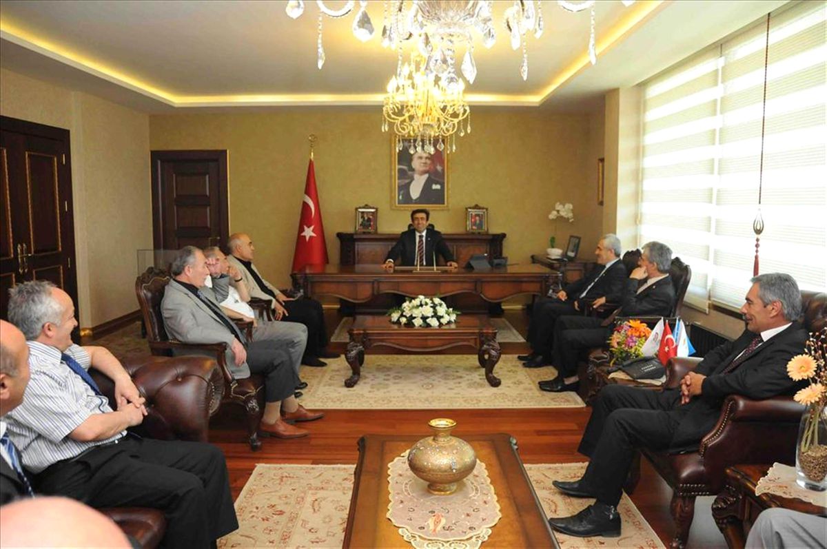 Samsun İl Genel Meclis Üyeleri Vali Güzeloğlu ile Buluştu
