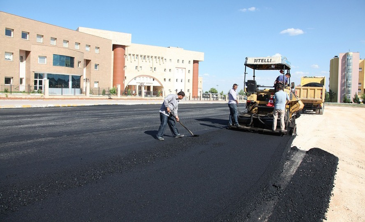 Şanlıurfa\'da Asfalt Sezonu Açıldı