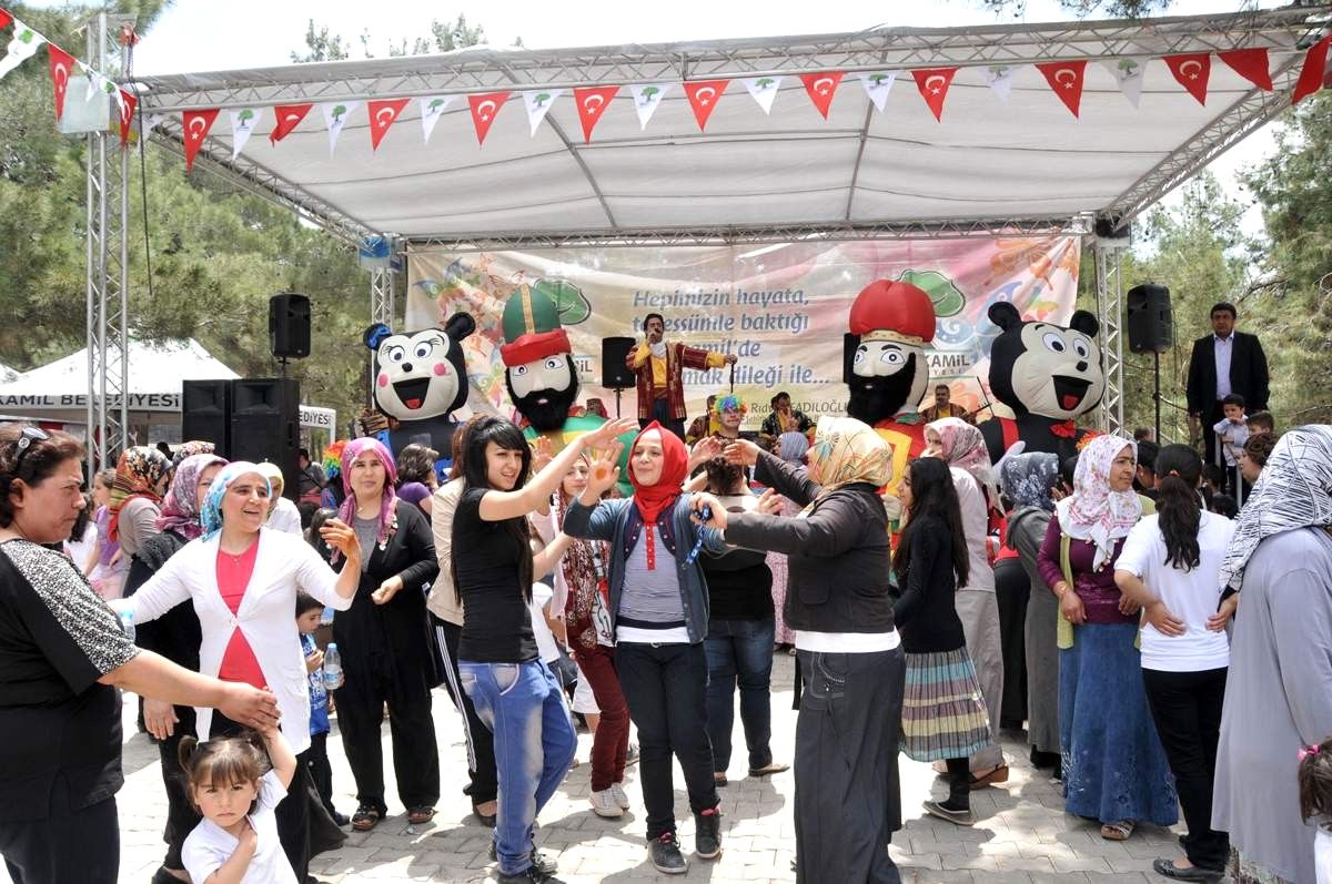 Şehitkamil'de Moral ve Dayanışma Eğlenceleri Devam Ediyor