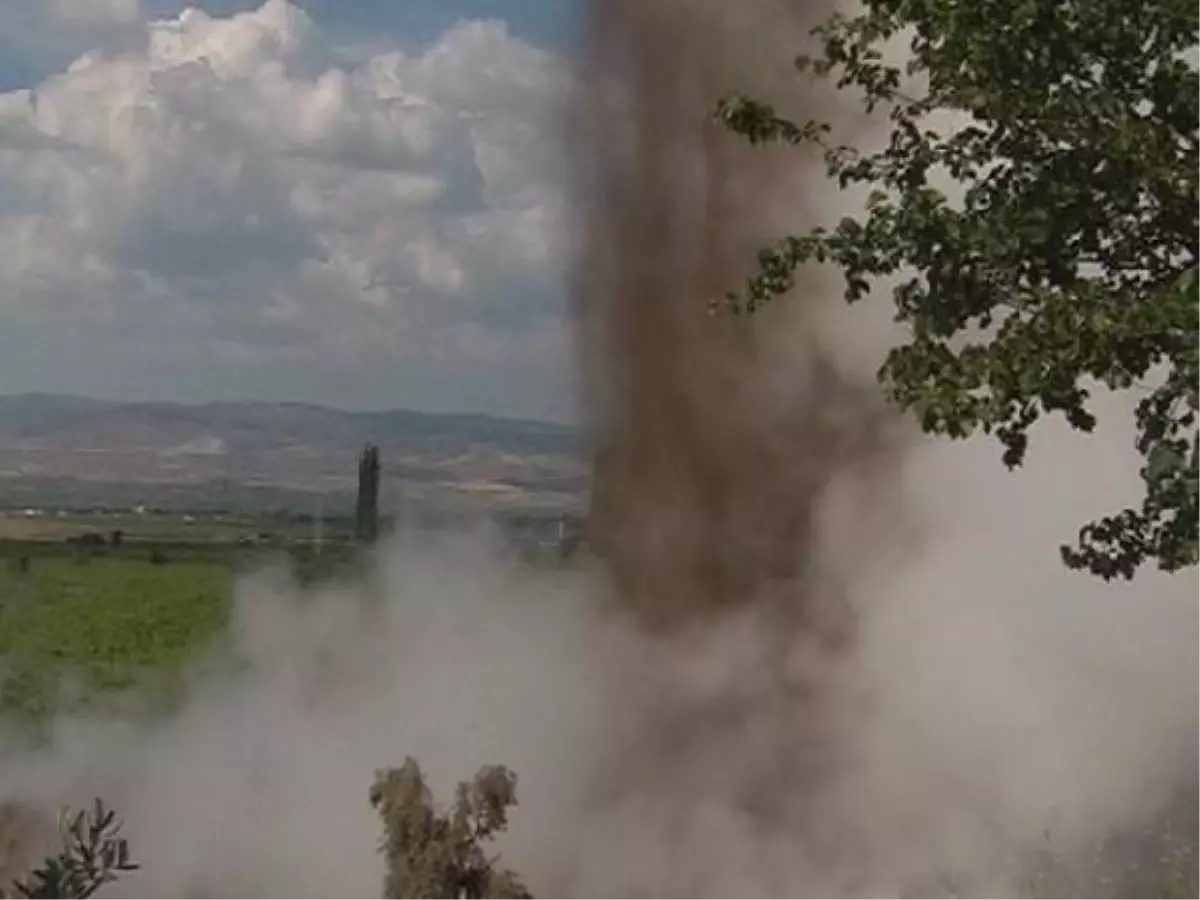 Bu Köyde Garip Şeyler Oluyor