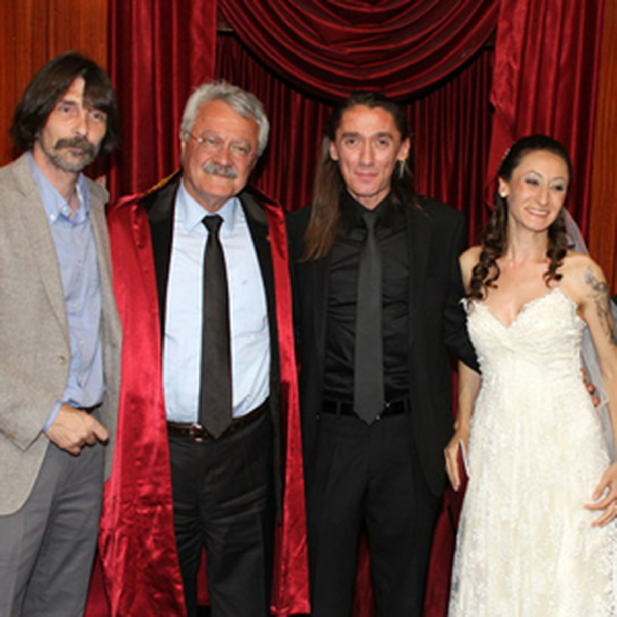 Ünlü Oyuncu Evlendi