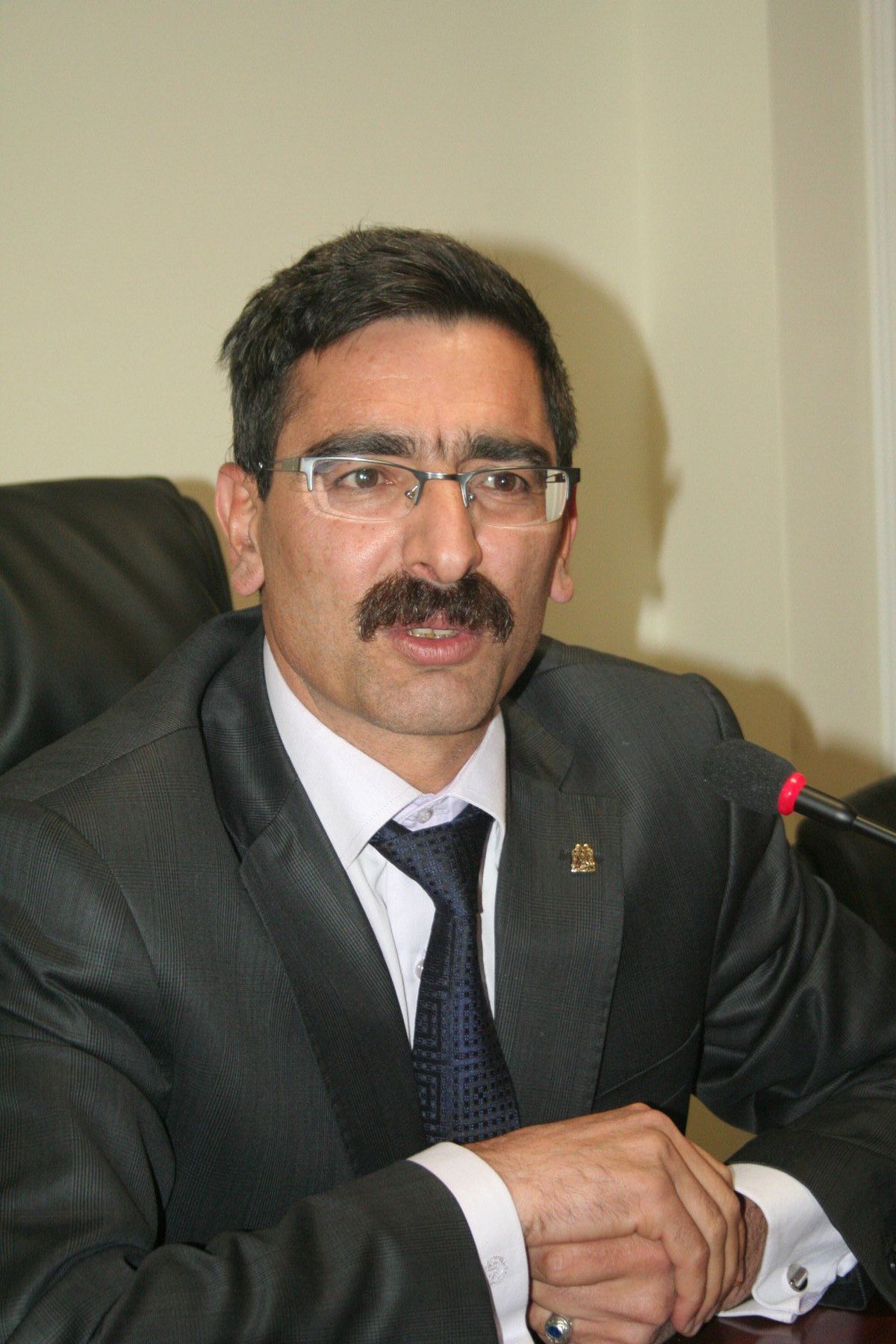 2012'de 204 Kilometre Köy Yolu Asfaltlanacak