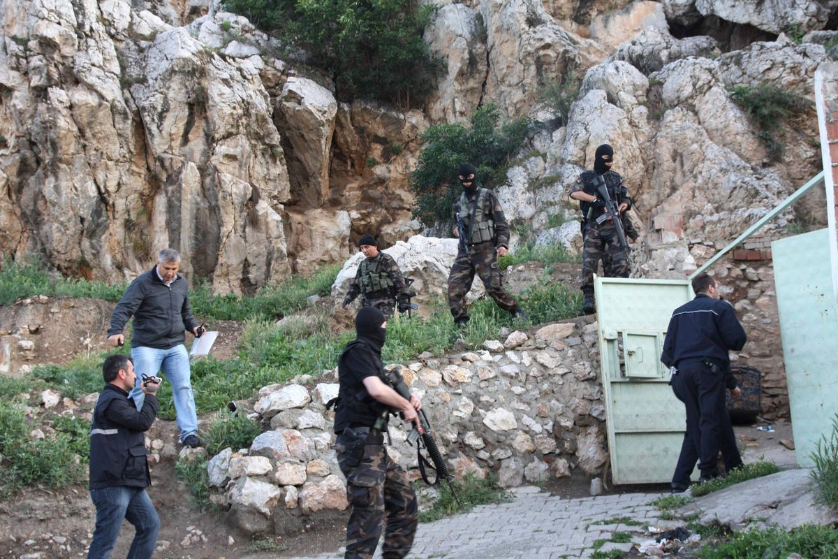 9 İlde Eş Zamanlı Operasyonda 12 Tutuklama