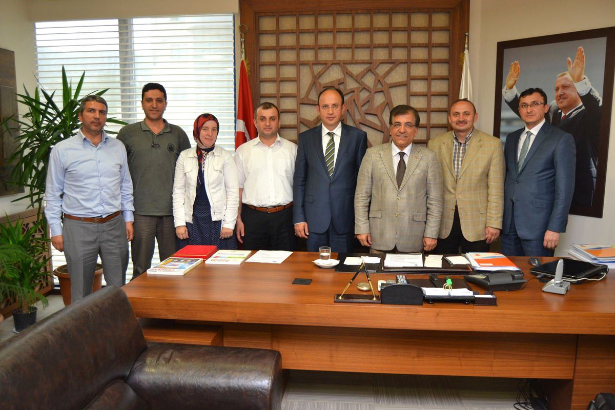 AK Parti Bursa İl Başkanlığı Yeni Anayasa ve Hukuk Komisyonu İl Başkanı Sedat Yalçın'la Bir Araya...