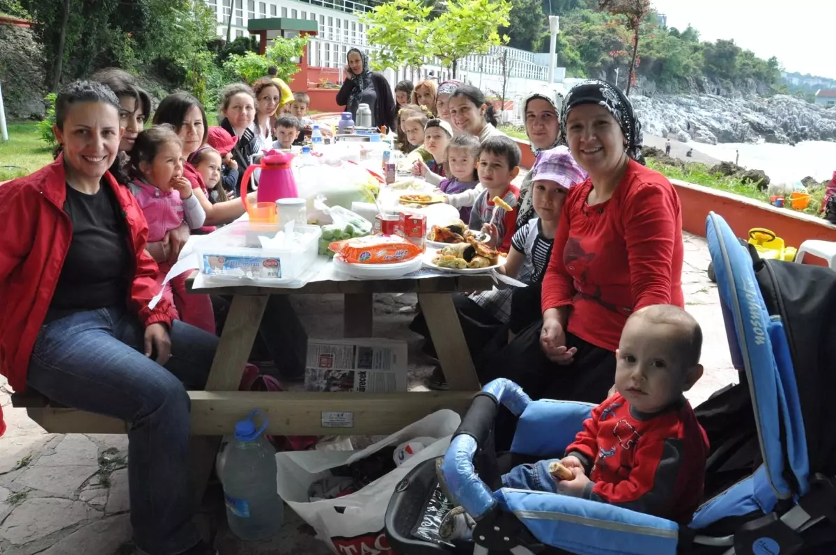 Ana Sınıfı Öğrencileri Plajda Eğlendi