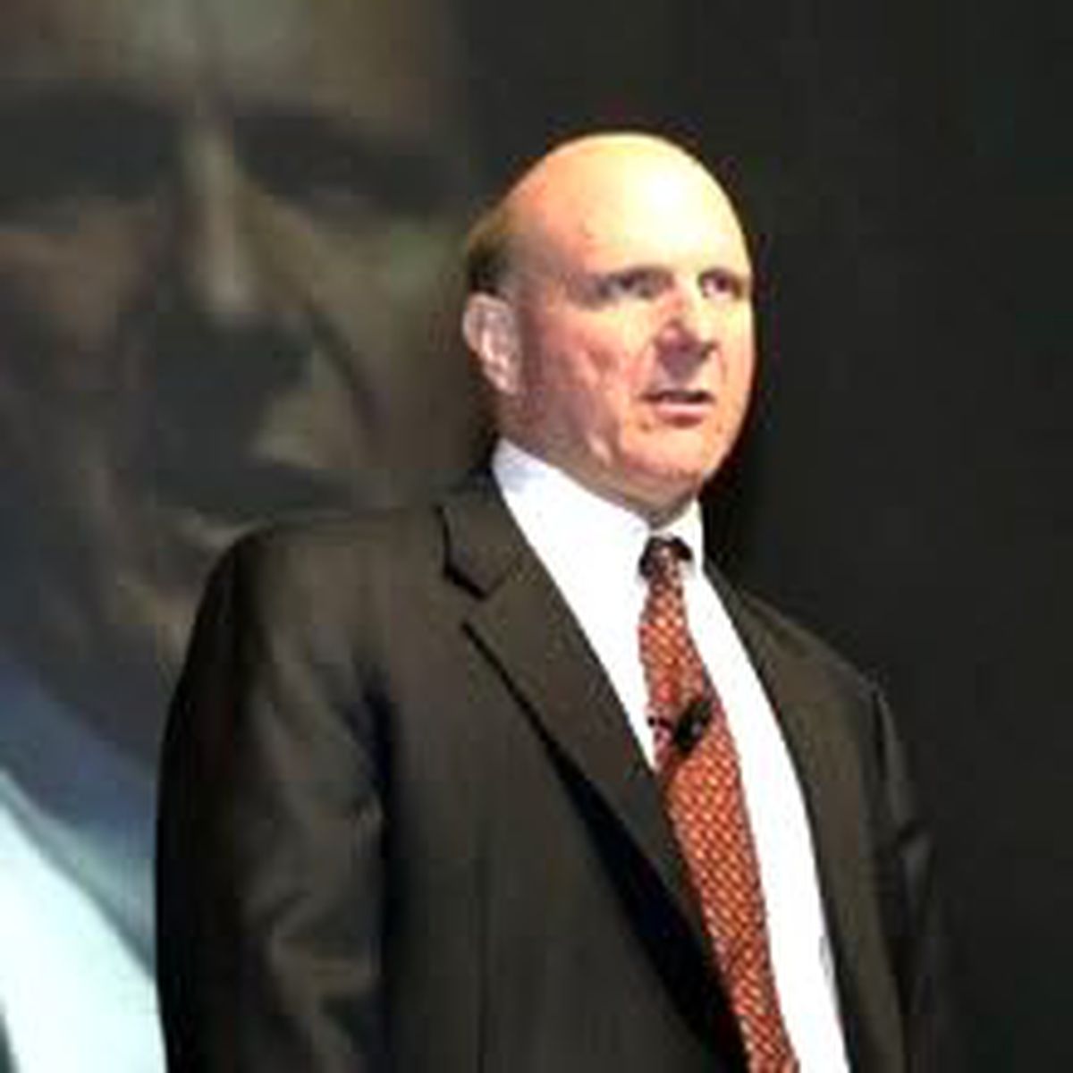 Ballmer, 80 İnç\'lik Bir Tablet Kullanıyor!