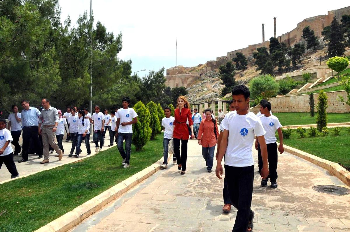 Birlik Köprüsü, Bin Öğrenciyi Gezdiriyor