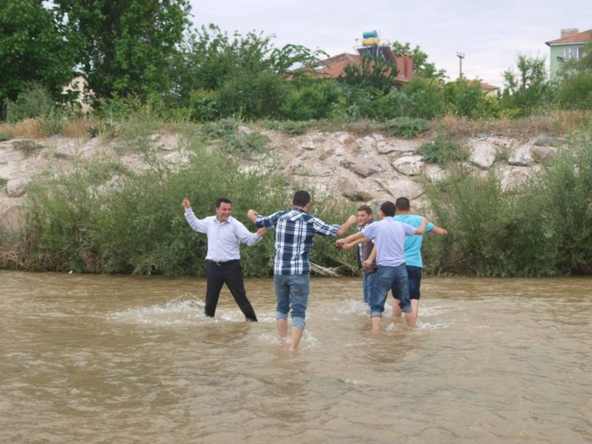 Damat Olduğuna Pişman Ettiler
