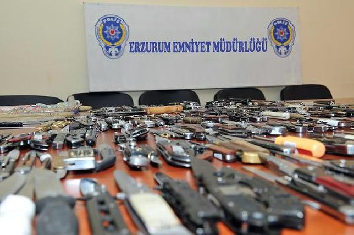 Erzurum'da 3 Ayda 1057 Bıçak Ele Geçirildi