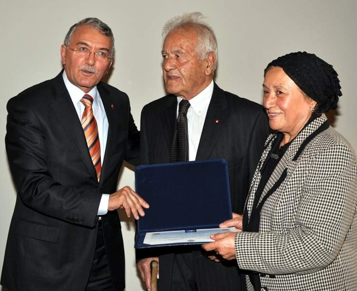Esogü Gönüllü Kartı Uygulaması Başlattı