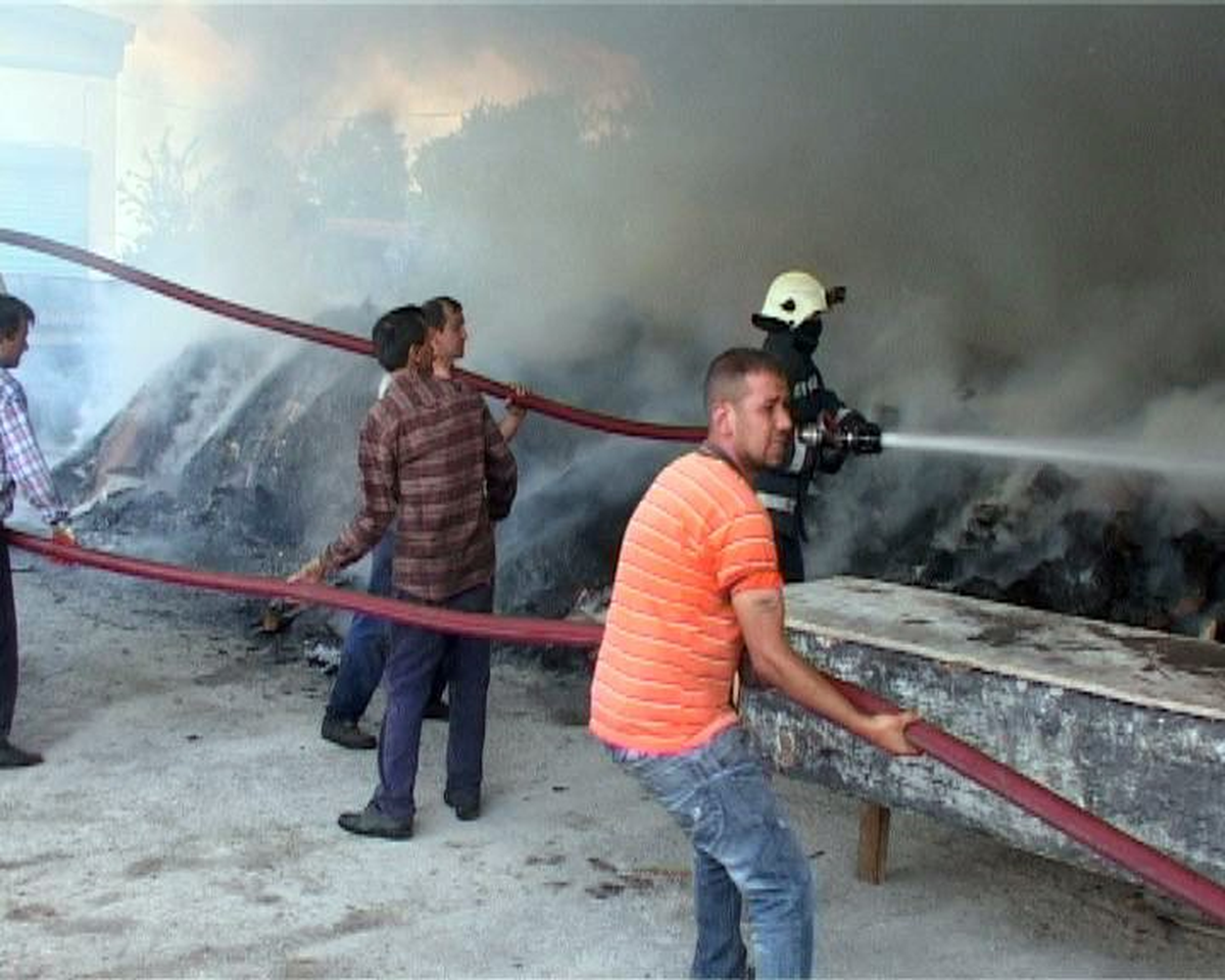Fiskobirlik Tarafından Kiraya Verilen Depoda Yangın Çıktı