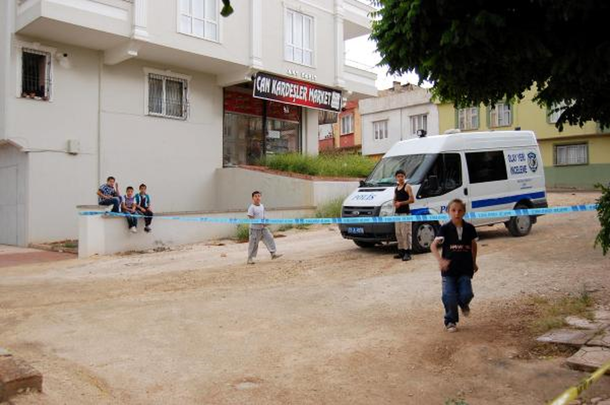 Gürültüden Rahatsız Olunca Pompalıyla Ateş Açtı: 2 Yaralı